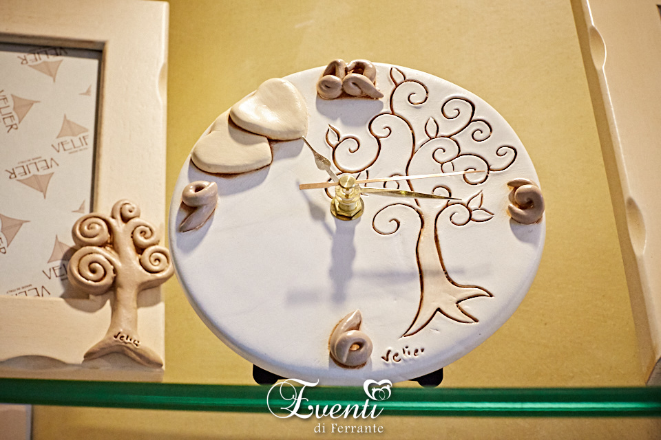 Orologio in terracotta con albero della vita e cuori - Ceramiche Artistiche Velier