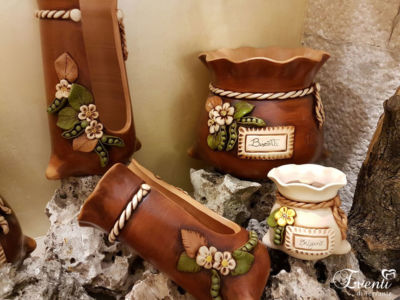 Biscottiera, portabicchieri, portaspezie, in terracotta linea "Sacco" - Ceramiche Artistiche Velier