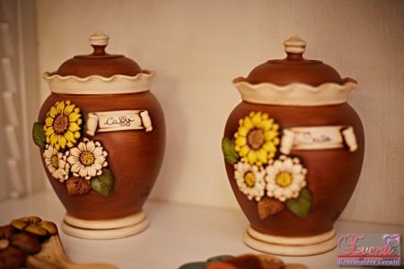 Barattoli in terracotta con margherita/girasole